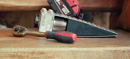 klin-mechaniczny-titan-50-z grzechotką-eder