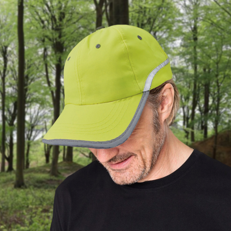 czapka-zolta-z-odblaskami