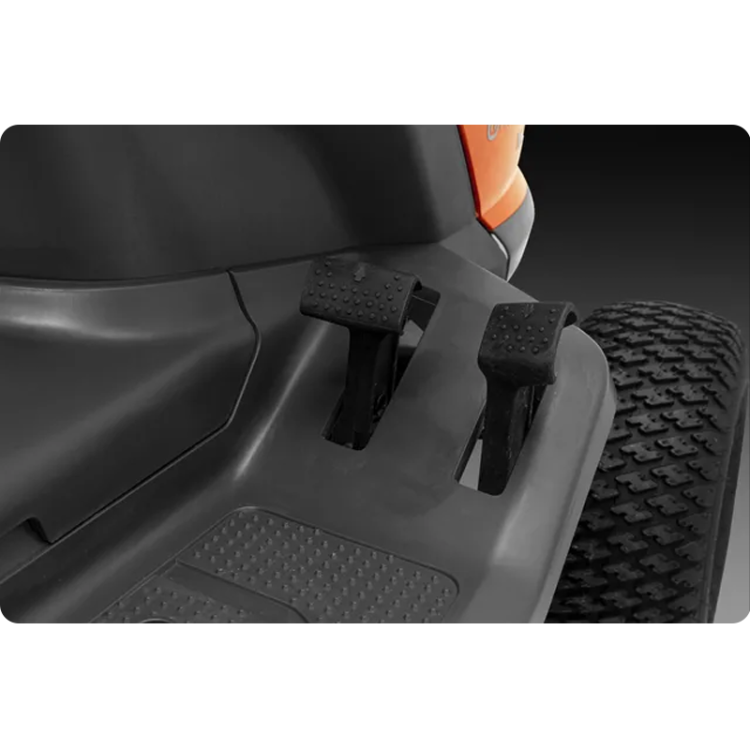 Traktor ogrodowy Husqvarna TC 114-16.png