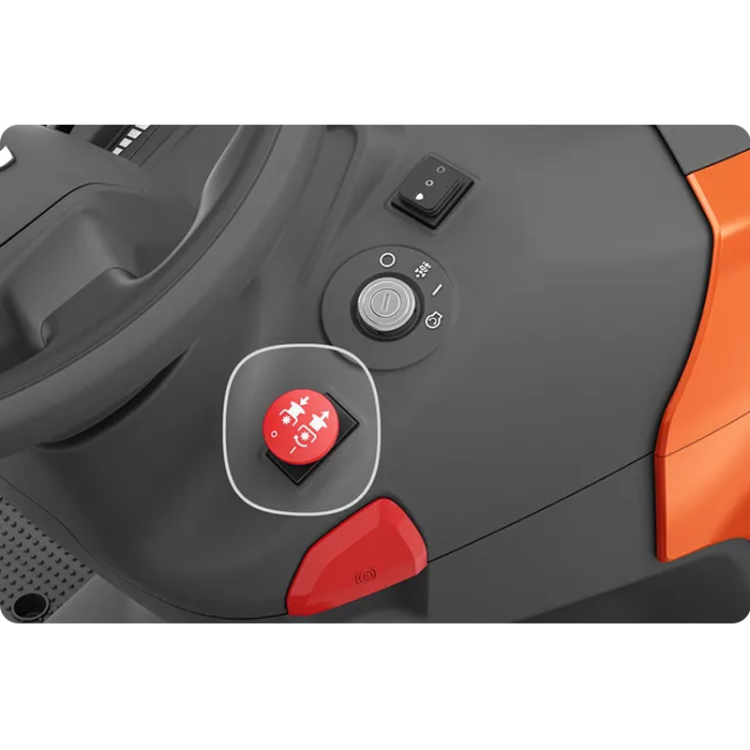 traktor-ogrodowy-tc220t-husqvarna-20.png