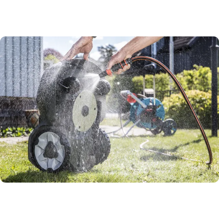 husqvarna-automower-310E-nera-z-technologią-bezprzewodową-15.png