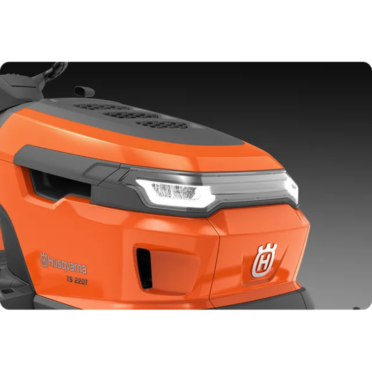 traktor-ogrodowy-husqvarna-10.png