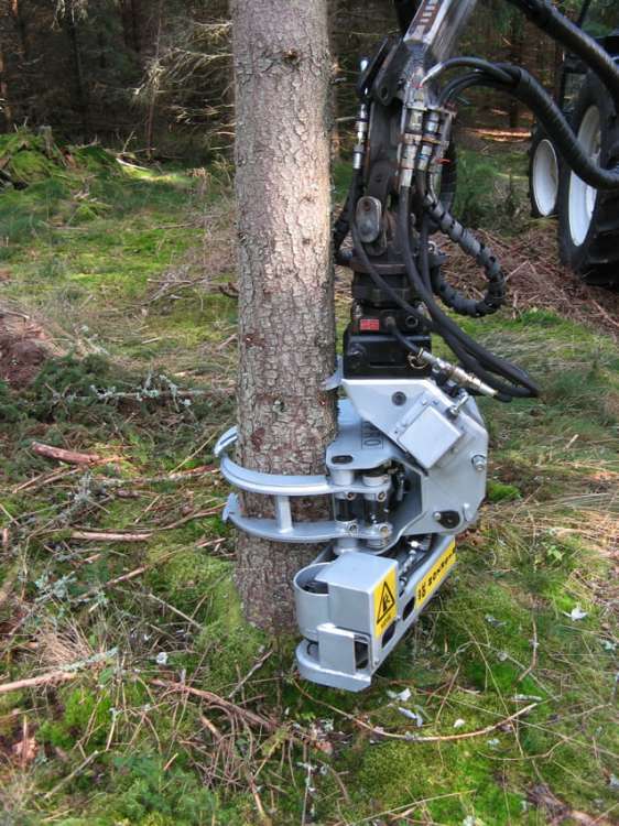 chwytak-ze-zintegrowana-pila-lancuchowa-model-Hypro-fg45-intertel-group.jpg
